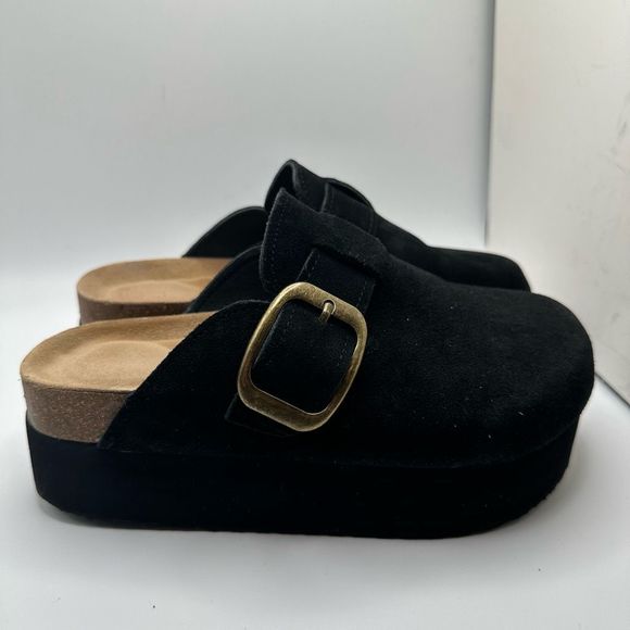 CUSHIONAIRE Women's Genuine Suede Cork Footbed Platform Clog 6 BLACK - Picture 1 of 7